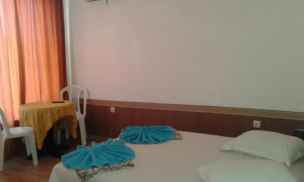 Zora Guest House Primorsko Zimmer foto
